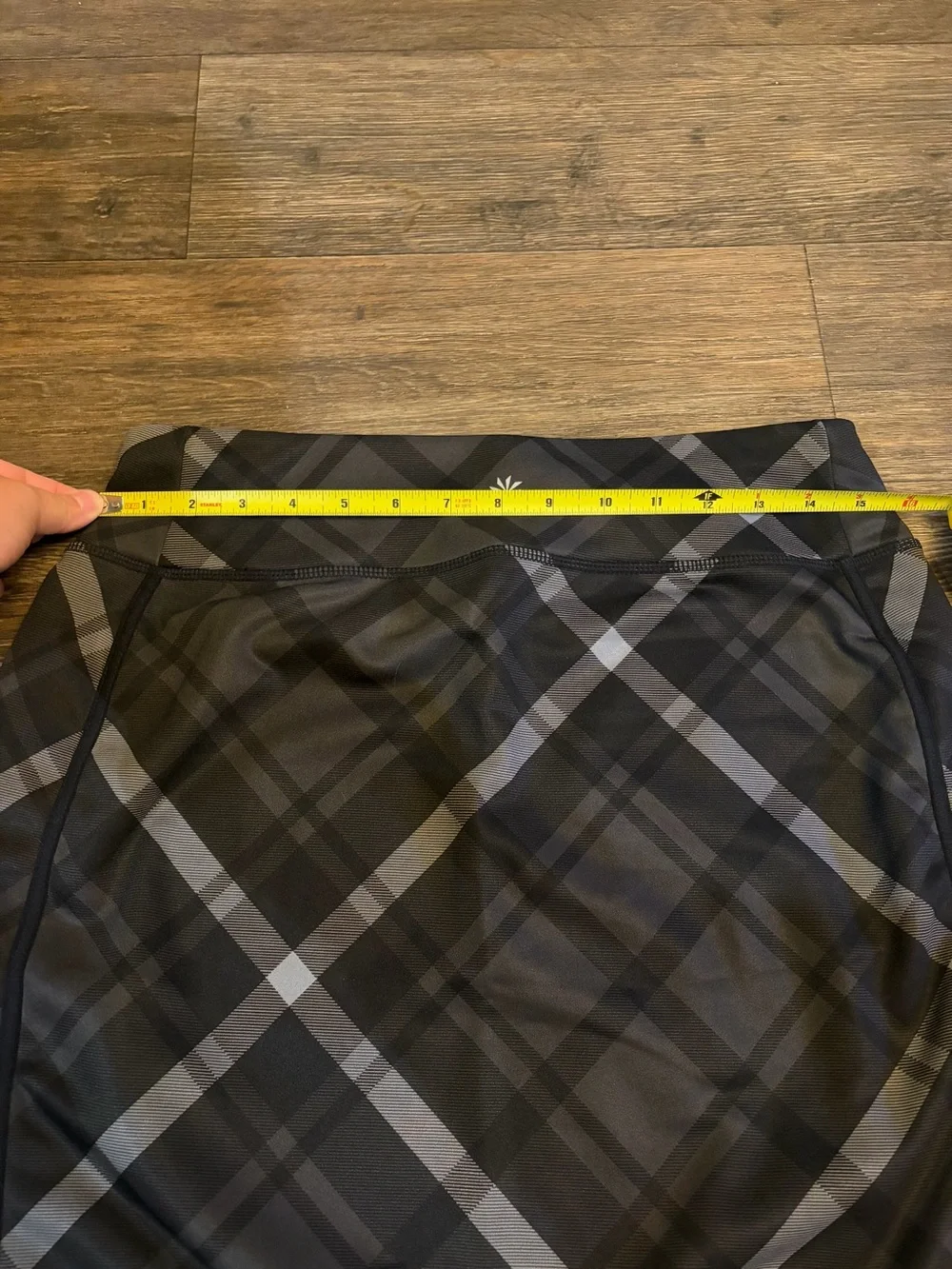 Athleta Fleece Lined Plaid Tech Stretch Schoolgirl Mini Skirt Size Medium - Picture 8 of 9